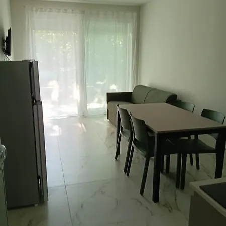 Dolce Apartment *